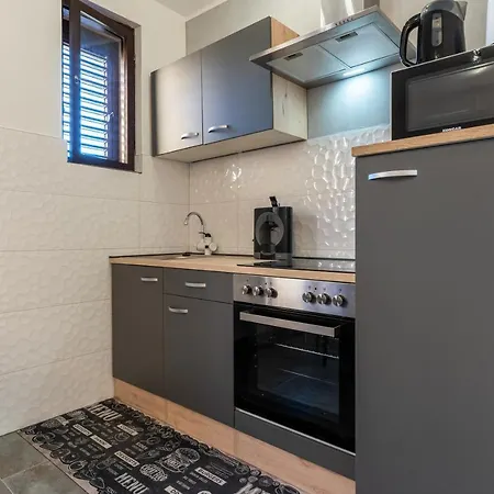 Apartamento Brdanovic *